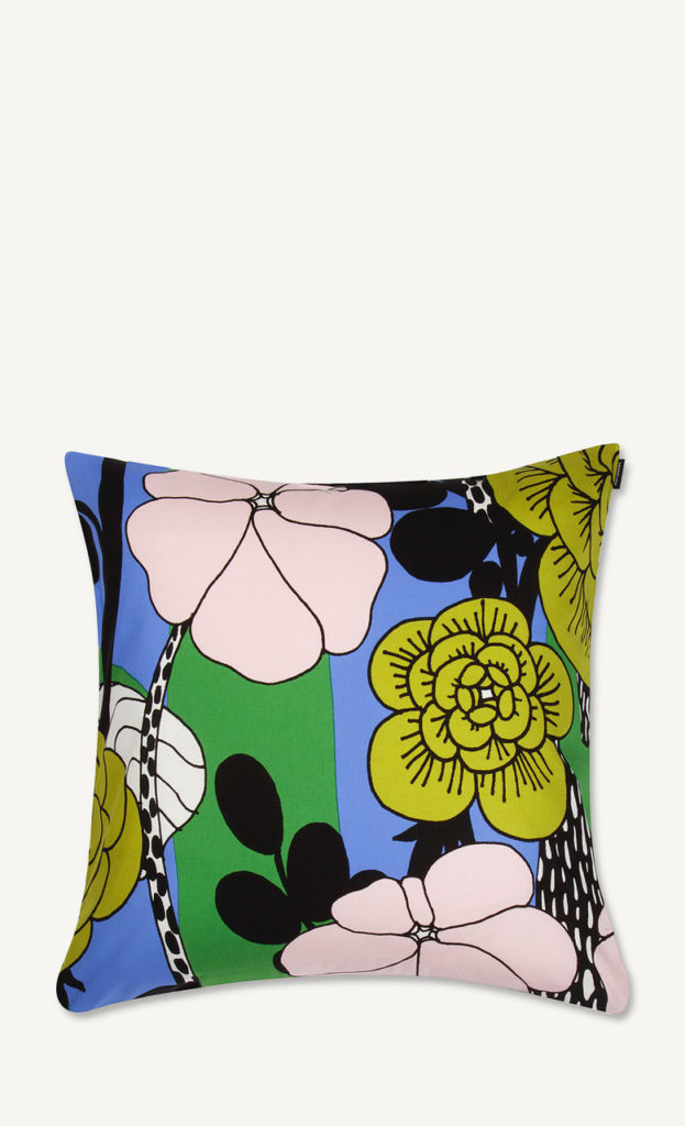 Capa para almofada da Marimekko, padrão Unelma, design de Maija Louekari, 50x50cm, 32.50€, www.marimekko.com